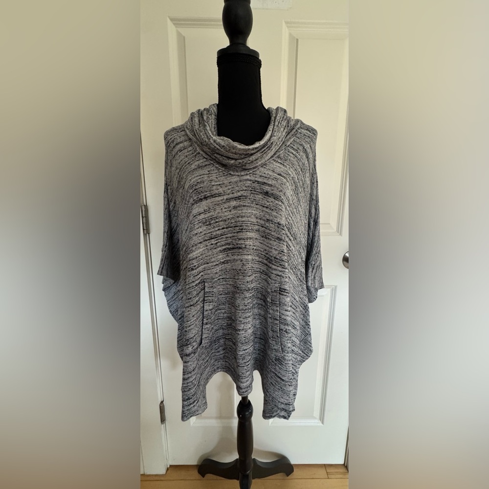 Splendid‎ grey cowl neck kangaroo pocket oversized knit sweater poncho women L